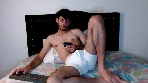 Snapshot of bear_97s chatting on 01/17/25, 10:23 Pipe online show from 01/17/25, 10:23