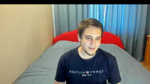 Snapshot of bear_beer130 chatting on 07/09/26, 04:00 bear_beer130 online show from 07/09/26, 04:00