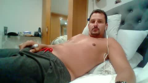 bearboudior online show from 06/12/26, 12:04