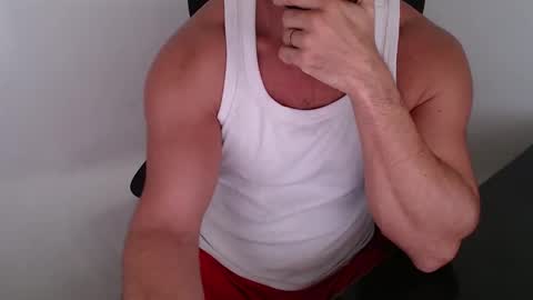 Snapshot of beard_top_guy chatting on 05/14/26, 02:57 Beard Guy online show from 05/14/26, 02:57