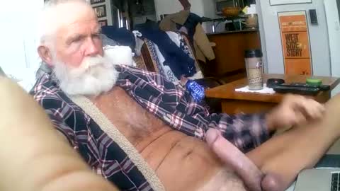 beardbushy online show from 02/17/25, 04:15
