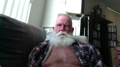 beardbushy online show from 09/14/25, 03:44