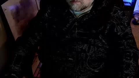 Snapshot of bearded__trouble chatting on 10/31/25, 07:59 BeardedTrouble online show from 10/31/25, 07:59