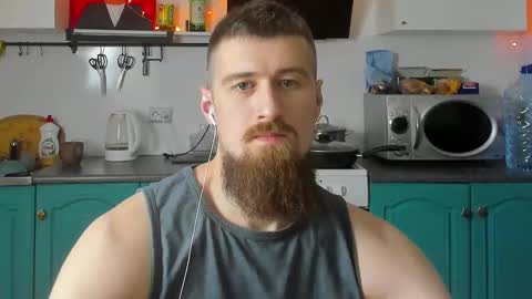 Snapshot of bearded_legend chatting on 12/12/24, 09:15 Zeus online show from 12/12/24, 09:15