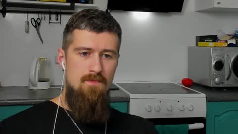 Snapshot of bearded_legend chatting on 10/24/25, 10:06 Zeus online show from 10/24/25, 10:06