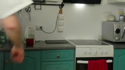 Zeus online show from 04/05/26, 08:50