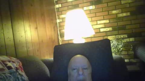 Snapshot of bearmantitsx chatting on 11/22/25, 11:15 Please suck my nipples and cam with me now to a hot orgasm together on cam online show from 11/22/25, 11:15