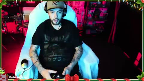 Snapshot of beastbxy chatting on 12/19/24, 08:23 beast bxy online show from 12/19/24, 08:23