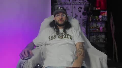 Snapshot of beastbxy chatting on 01/11/25, 09:36 beast bxy online show from 01/11/25, 09:36