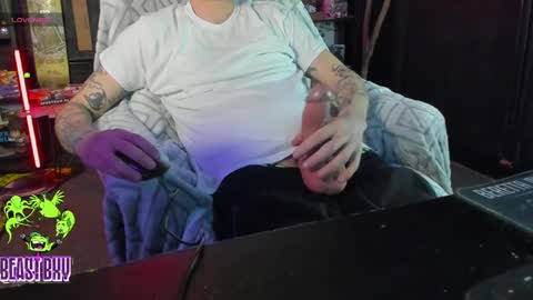 Snapshot of beastbxy chatting on 03/09/25, 09:02 beast bxy online show from 03/09/25, 09:02