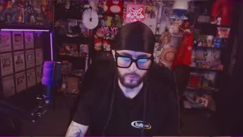 Snapshot of beastbxy chatting on 09/09/25, 11:37 beast bxy online show from 09/09/25, 11:37