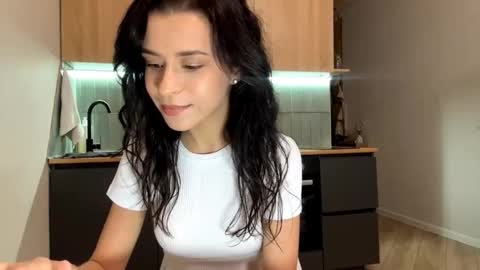 Katie online show from 10/11/25, 08:51