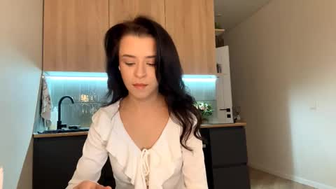 Katie online show from 10/25/25, 07:05