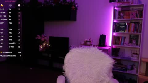 Bzzz Bea online show from 03/01/25, 02:04