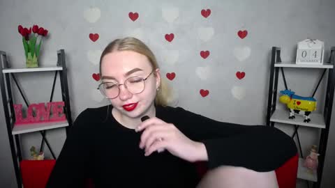 BeatriceFlyy online show from 12/04/24, 04:05