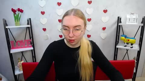 BeatriceFlyy online show from 12/12/24, 06:25