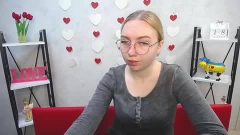 BeatriceFlyy online show from 12/18/24, 06:10