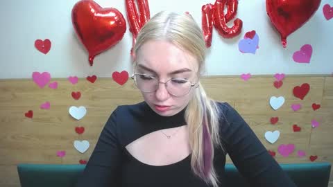 BeatriceFlyy online show from 03/09/25, 03:27