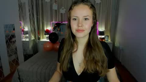 BeatriceWild online show from 10/26/25, 11:49