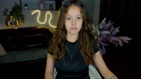 BeatriceWild online show from 11/23/25, 12:27