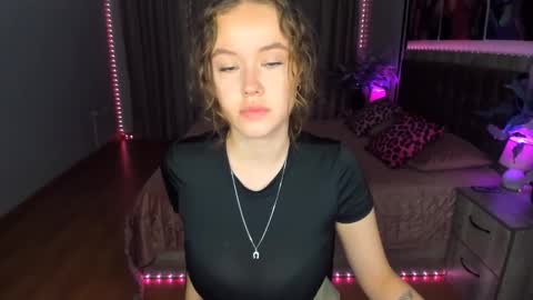 Snapshot of beatricewild chatting on 06/09/26, 10:16 BeatriceWild online show from 06/09/26, 10:16