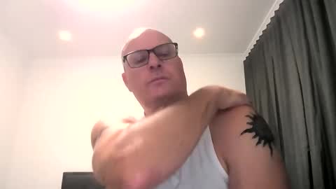 Snapshot of beatsboy87 chatting on 01/23/25, 01:02 beatsboy87 online show from 01/23/25, 01:02