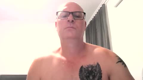 Snapshot of beatsboy87 chatting on 02/14/25, 11:31 beatsboy87 online show from 02/14/25, 11:31