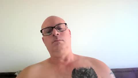 Snapshot of beatsboy87 chatting on 02/15/25, 01:21 beatsboy87 online show from 02/15/25, 01:21