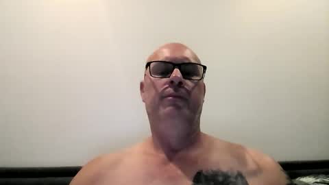 Snapshot of beatsboy87 chatting on 02/17/25, 11:44 beatsboy87 online show from 02/17/25, 11:44