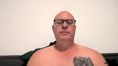 Snapshot of beatsboy87 chatting on 02/24/25, 11:10 beatsboy87 online show from 02/24/25, 11:10