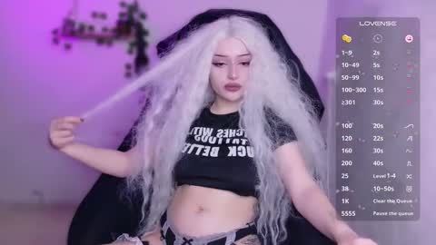 beaty_lilith online show from 09/27/25, 05:34