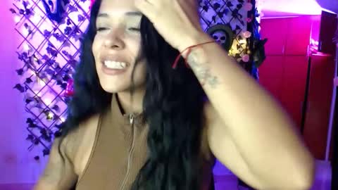 Snapshot of beautibellah chatting on 12/20/25, 01:12 beautibellah online show from 12/20/25, 01:12