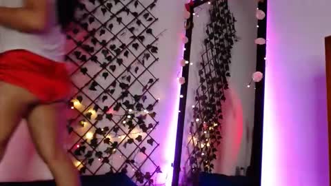 Snapshot of beautibellah chatting on 01/17/26, 02:16 beautibellah online show from 01/17/26, 02:16