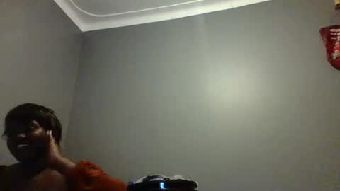 Snapshot of beautie699392 chatting on 02/17/25, 04:26 Lil stunner online show from 02/17/25, 04:26