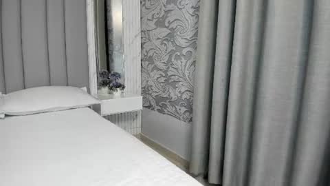 Snapshot of beautifulgirl4u_ chatting on 06/20/26, 11:07 online show from 06/20/26, 11:07