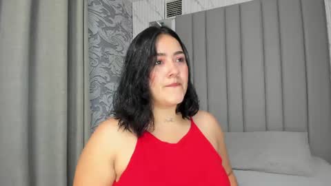 Snapshot of beautifulgirl4u_ chatting on 07/02/26, 11:22 online show from 07/02/26, 11:22