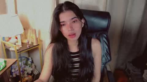 Snapshot of beautifultrixie chatting on 07/15/26, 11:10 TRIXIE online show from 07/15/26, 11:10