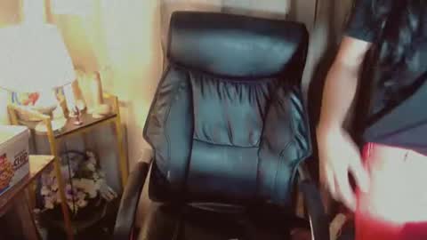 Snapshot of beautifultrixie chatting on 07/20/26, 12:58 TRIXIE online show from 07/20/26, 12:58