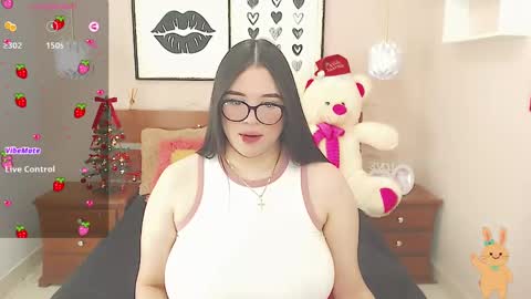 Snapshot of beautty_pink chatting on 12/22/24, 02:06 beautty_pink online show from 12/22/24, 02:06