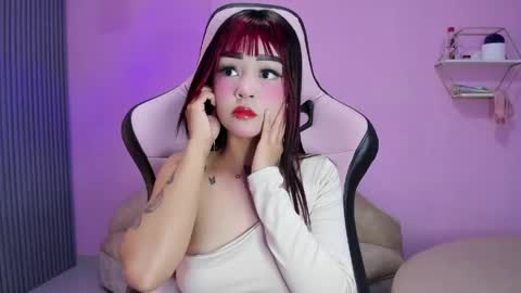 Snapshot of beautty_woman_ chatting on 06/03/26, 10:51 Sara online show from 06/03/26, 10:51