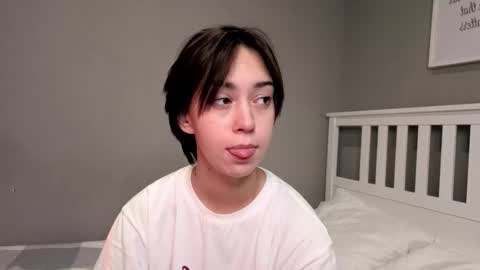 Emma online show from 10/06/25, 01:19