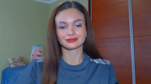 Snapshot of beauty_fruity chatting on 03/09/25, 11:58 Maria online show from 03/09/25, 11:58