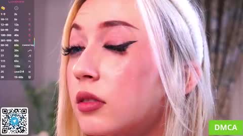 Polly  online show from 10/23/25, 04:39