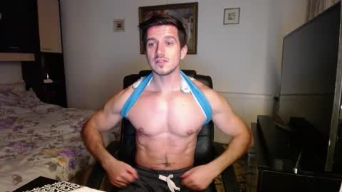 Mia and Jake online show from 11/07/25, 04:40