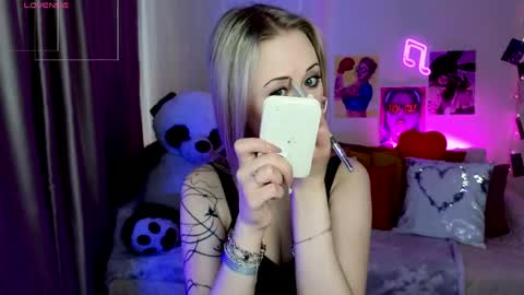 Snapshot of beauty_sashaxx chatting on 04/25/26, 02:14 beauty Sasha online show from 04/25/26, 02:14