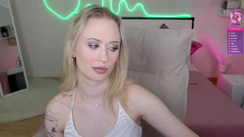Snapshot of beauty_sashaxx chatting on 06/05/26, 04:13 beauty Sasha online show from 06/05/26, 04:13