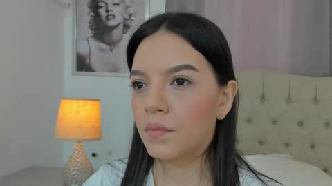 Ariana Reyes online show from 03/05/25, 12:11