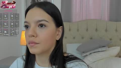 Ariana Reyes online show from 09/29/25, 12:32