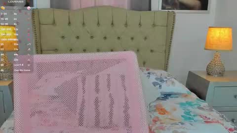 Ariana Reyes online show from 11/13/25, 02:38