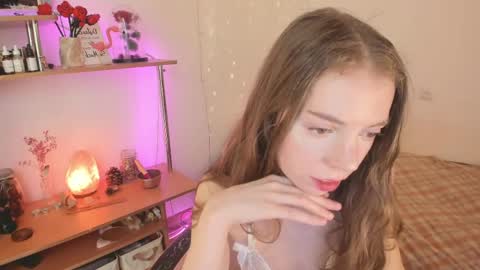Snapshot of beautyeliise chatting on 05/04/26, 08:10 Eliise online show from 05/04/26, 08:10